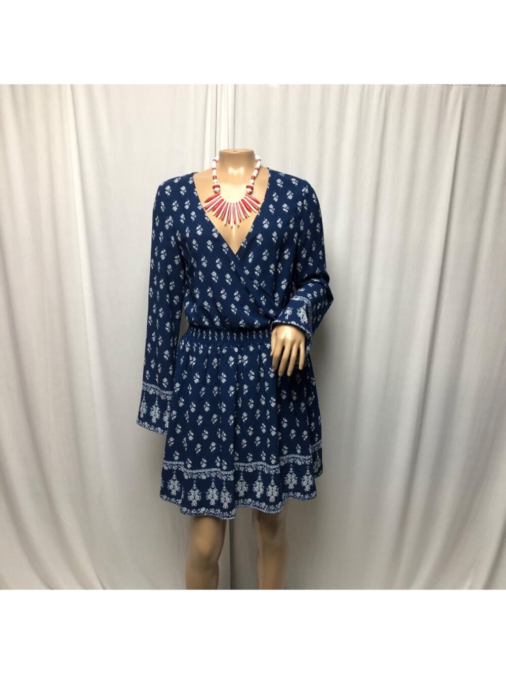 Xhileration Dress Womens Size Small Blue White Floral Long Sleeve V-Neck Boho